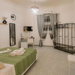Camera con letto king size